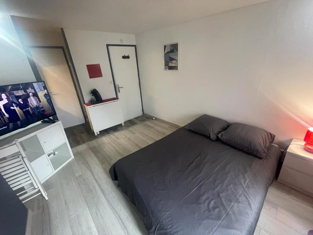 Le Confort - Calme, Ideale Couple, Business, Long Sejour Niort Luaran gambar